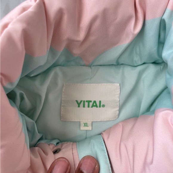 YITAI Pastel Bloom Quilted Puffer Jacket, Size XL (regular fit) - Picture 3 of 8